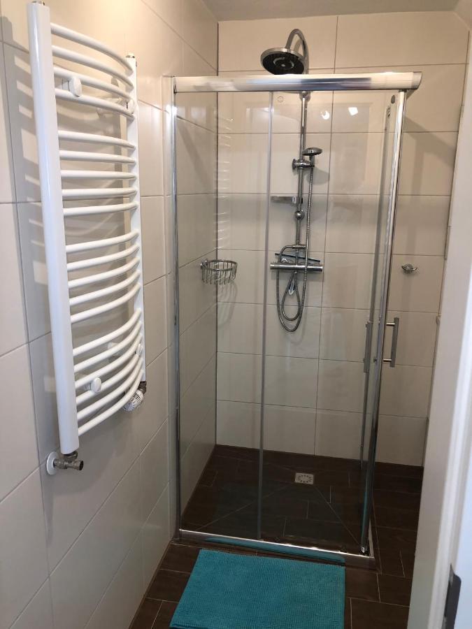 Charmante Ferienwohnungen Auf Reitstall Wasserburg Anstel - Ein Ort Zum Wohlfuehlen Und Entspannen Rommerskirchen Exterior foto