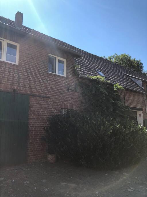 Charmante Ferienwohnungen Auf Reitstall Wasserburg Anstel - Ein Ort Zum Wohlfuehlen Und Entspannen Rommerskirchen Exterior foto